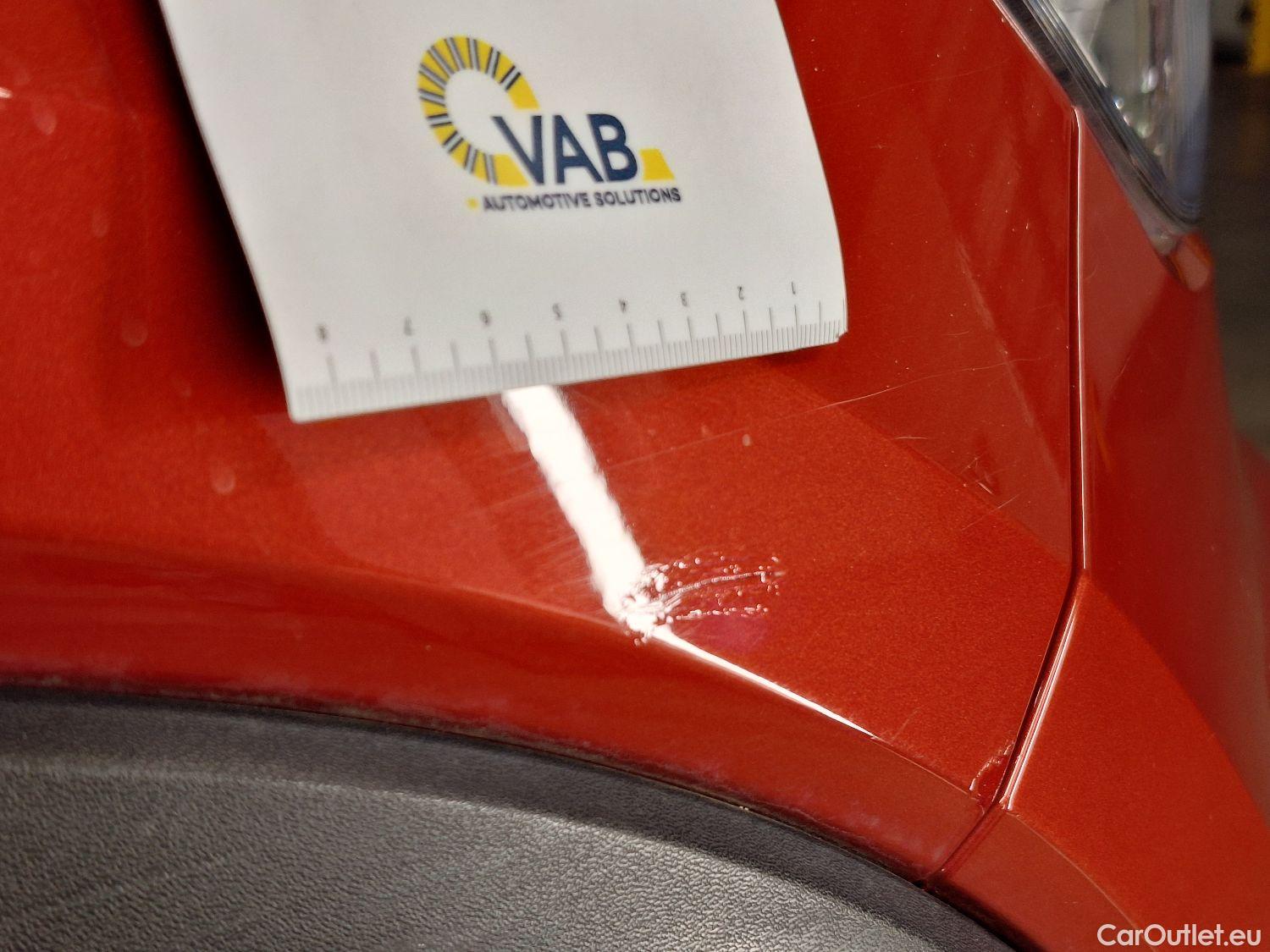  Volvo  XC 40 Volvo, XC40 '17, Volvo XC40 T3 Geartronic Momentum Pro 5d #14