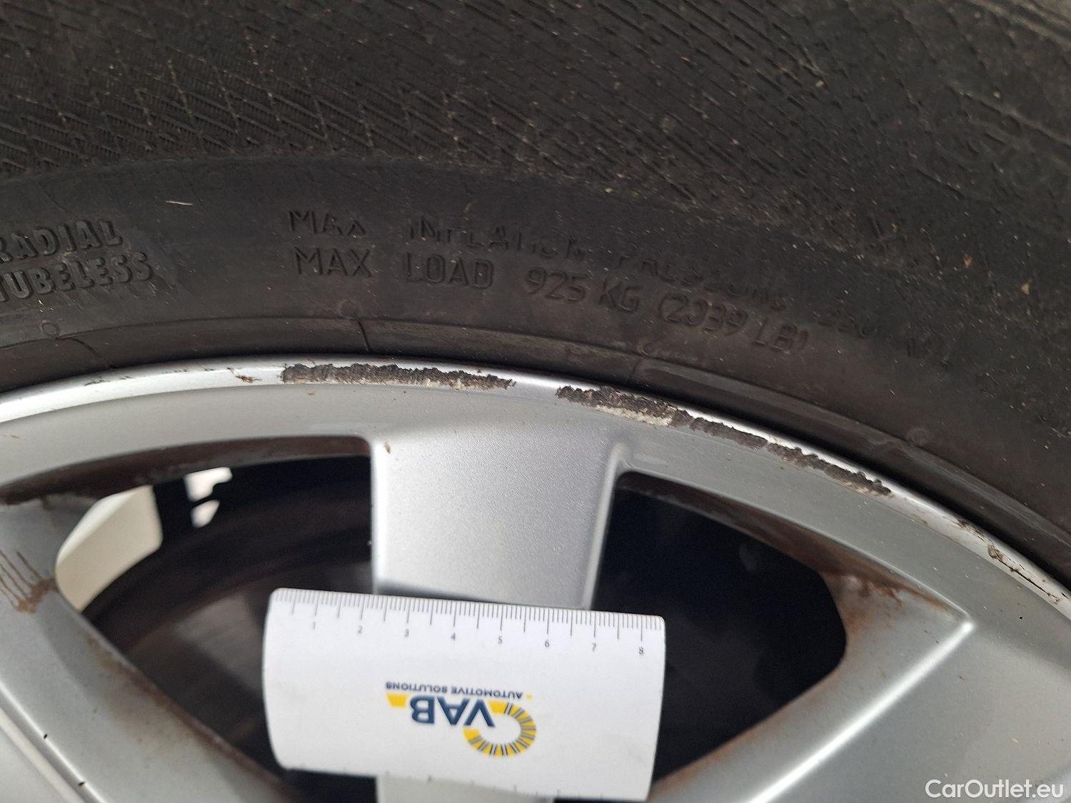  Volvo  XC90 Volvo,  '14, Volvo  2.0 D4 FWD Geartronic Momentum 7PL. 5d #7