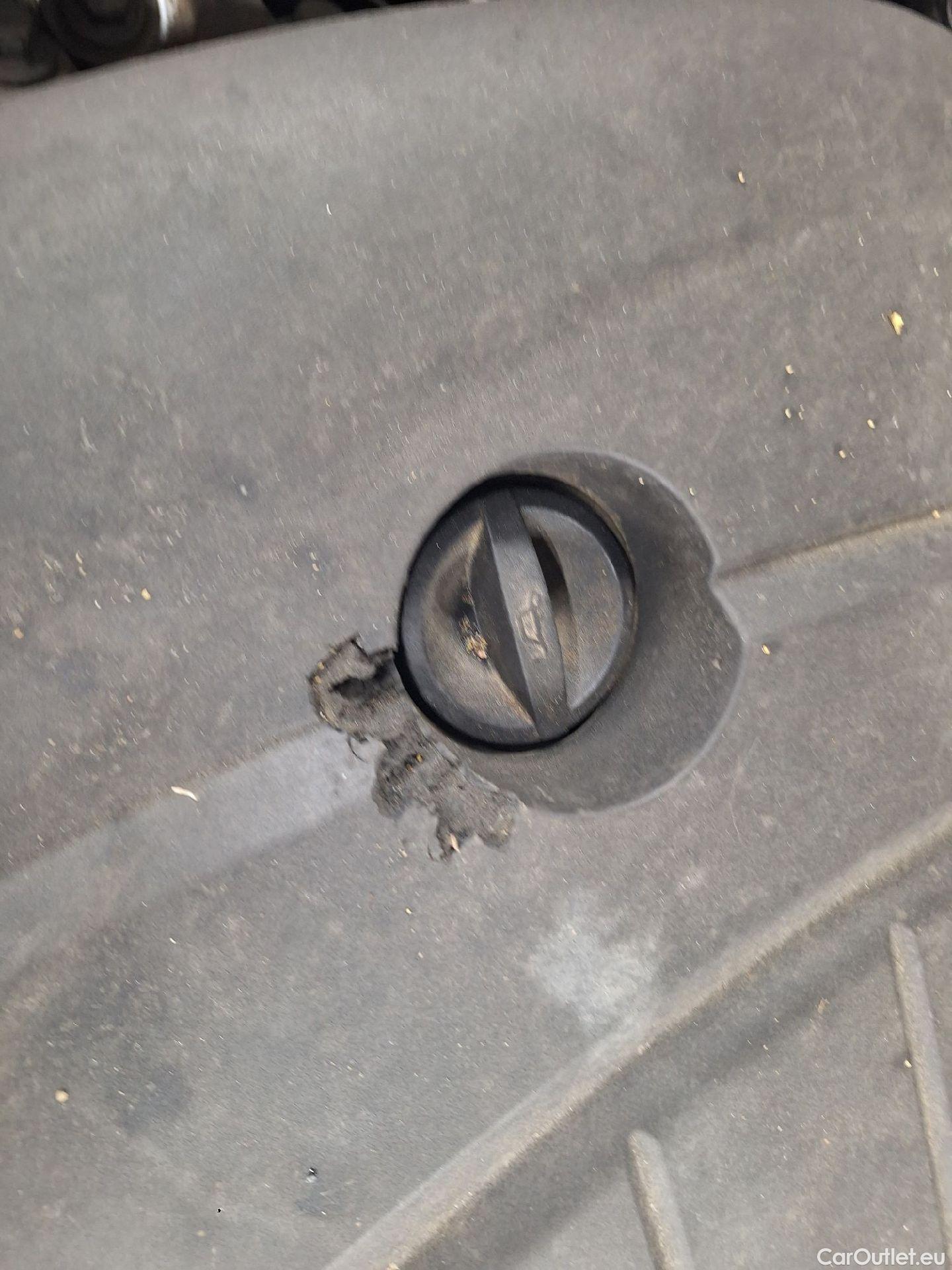  Volvo  XC90 Volvo,  '14, Volvo  2.0 D4 FWD Geartronic Momentum 7PL. 5d #67