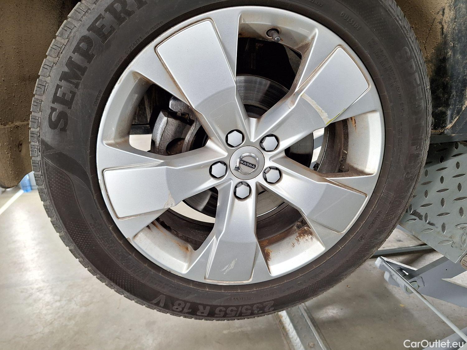  Volvo  XC 40 Volvo, XC40 '17, Volvo XC40 T3 Geartronic Momentum Pro 5d #9