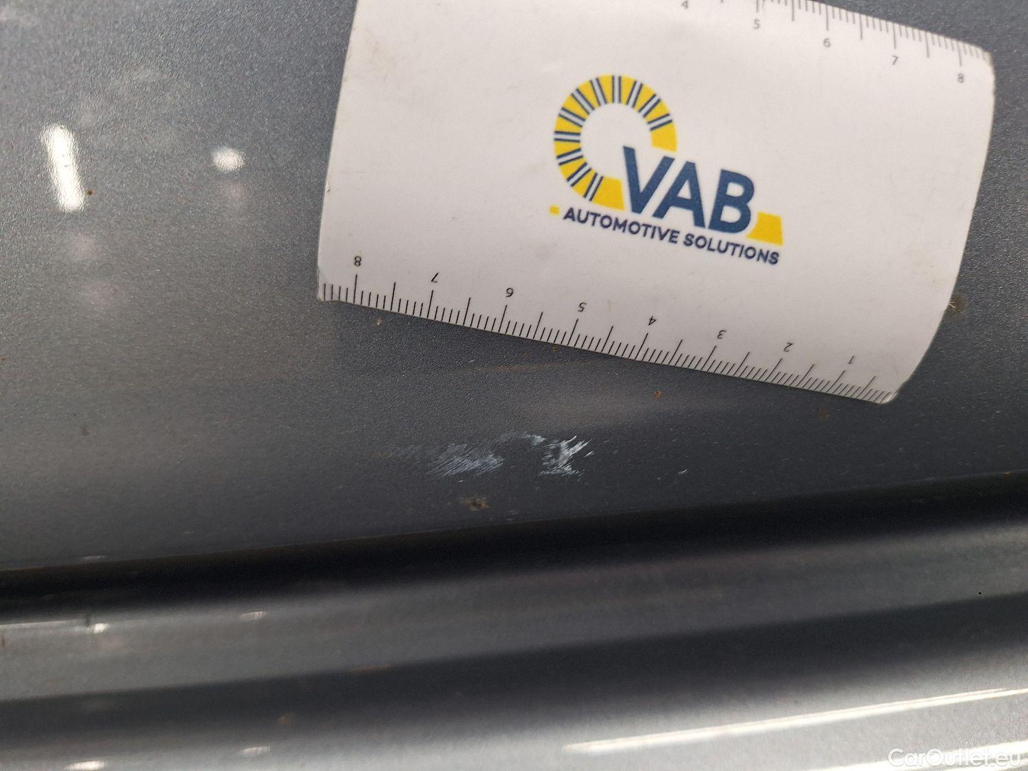  Volvo  XC90 Volvo,  '14, Volvo  2.0 D4 FWD Geartronic Momentum 7PL. 5d #36