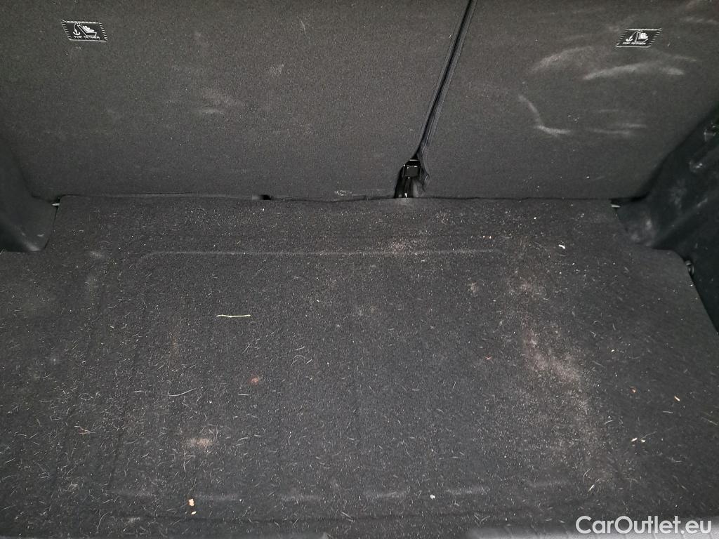  Hyundai  i20 HYUNDAI  / 2023 / 5P / berlina con portón 1.0 TGDI Klass #11