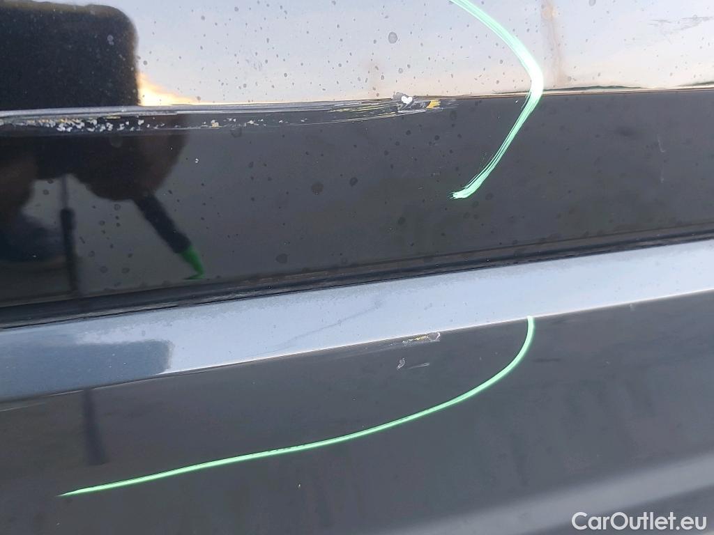  Audi  Q2 AUDI  / 2016 / 5P / todoterreno Design 30 TDI 85kW (116CV) #25