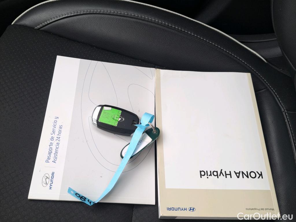  Hyundai  Konna HYUNDAI Kona / 2017 / 5P / todoterreno 1.6 GDI HEV SLE DCT #1