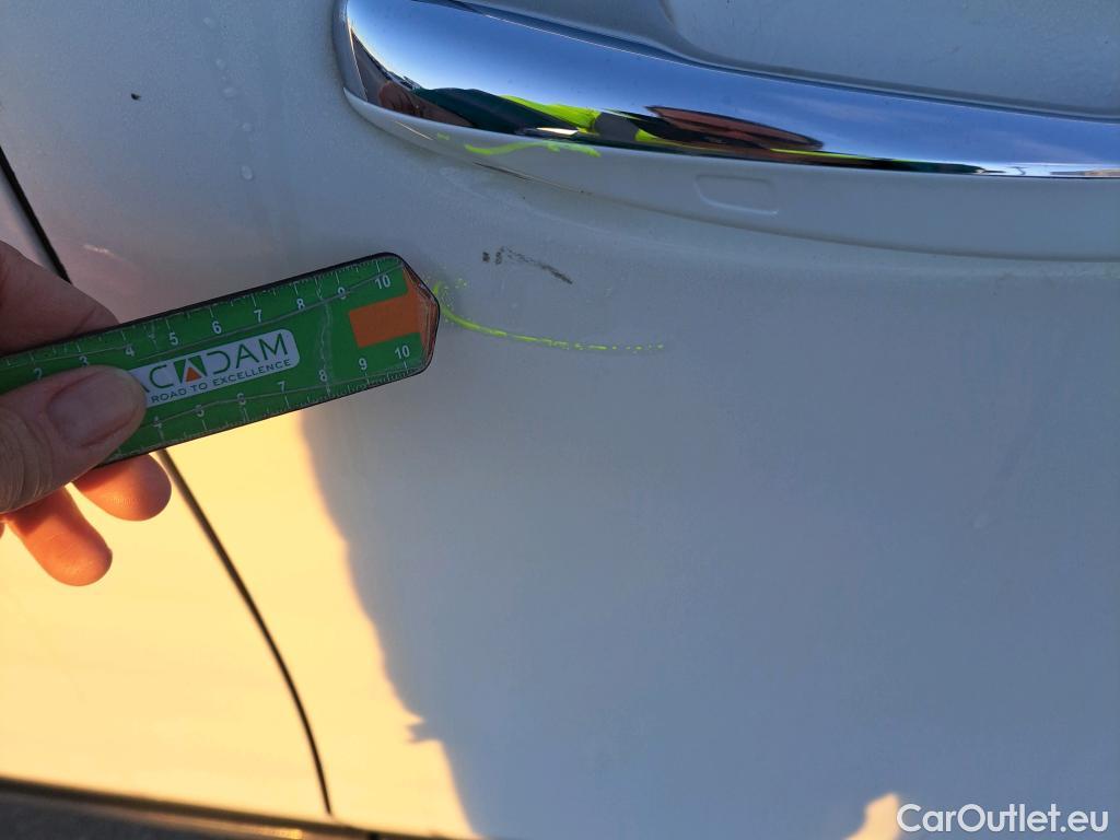  Mercedes  GLB MERCEDES-BENZ  / 2019 / 5P / todoterreno 2.0  200 D DCT 110KW (150CV) #28