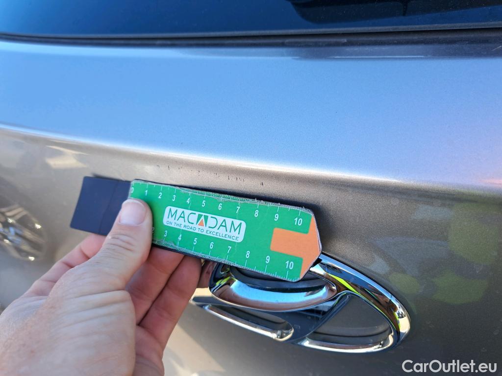  Hyundai  Tucson HYUNDAI  / 2018 / 5P / todoterreno 1.6 CRDI 85kW (116CV) 48V SLE 4X2(SP)(SL) #36