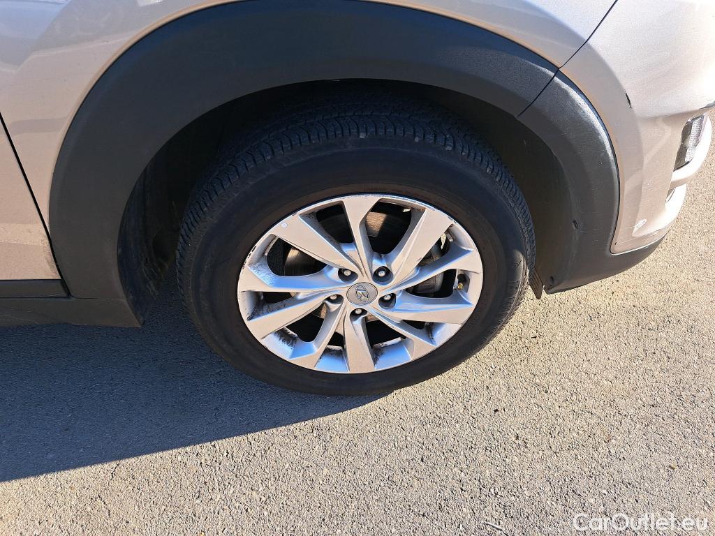  Hyundai  Tucson HYUNDAI  / 2018 / 5P / todoterreno 1.6 CRDI 85kW (116CV) 48V SLE 4X2(SP)(SL) #11