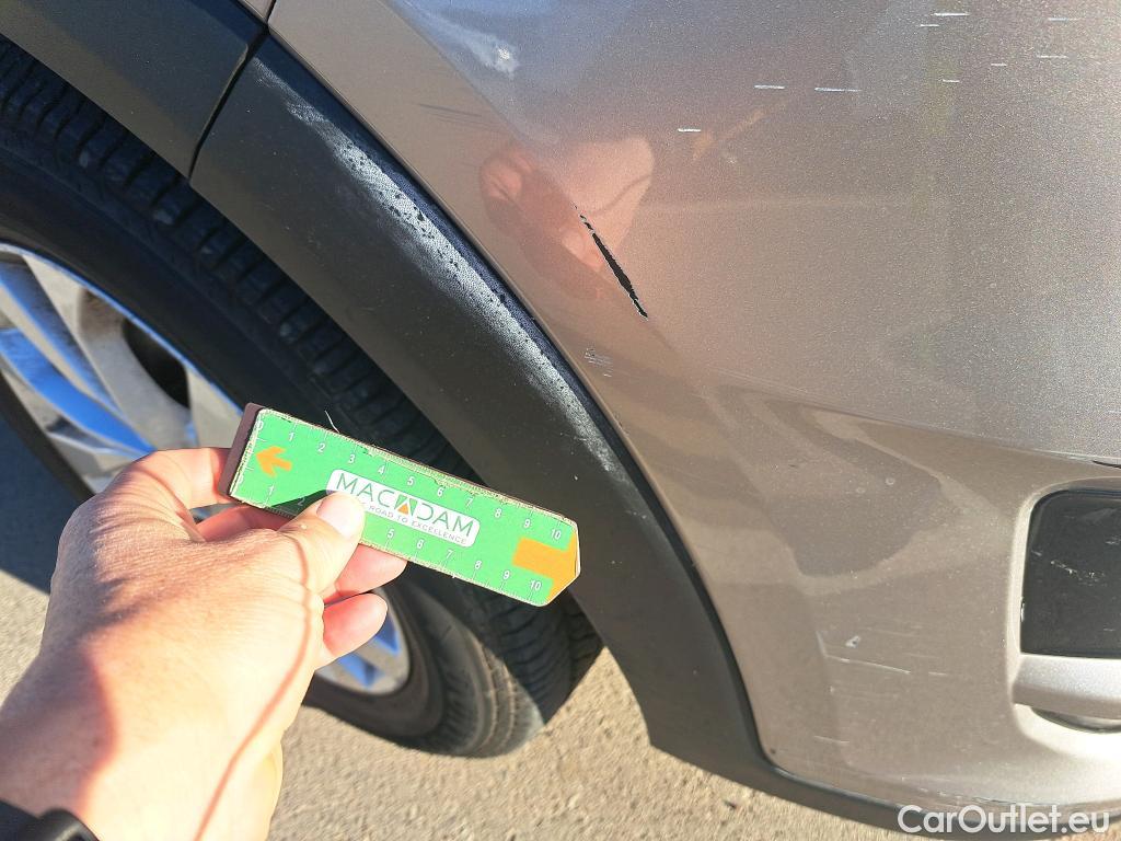  Hyundai  Tucson HYUNDAI  / 2018 / 5P / todoterreno 1.6 CRDI 85kW (116CV) 48V SLE 4X2(SP)(SL) #14