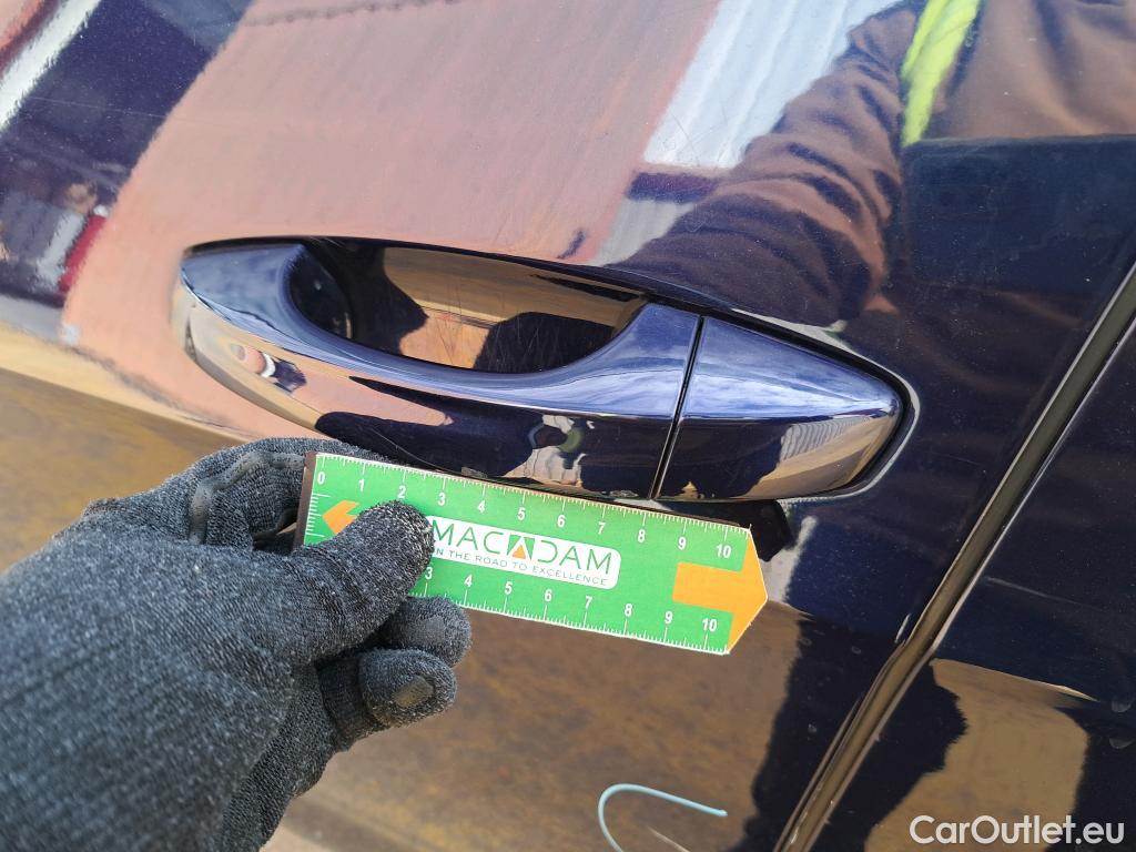  Volkswagen  Golf  VOLKSWAGEN / 2016 / 5P / berlina con portón Ready2Go 1.0 TSI 85kW (115CV) #27