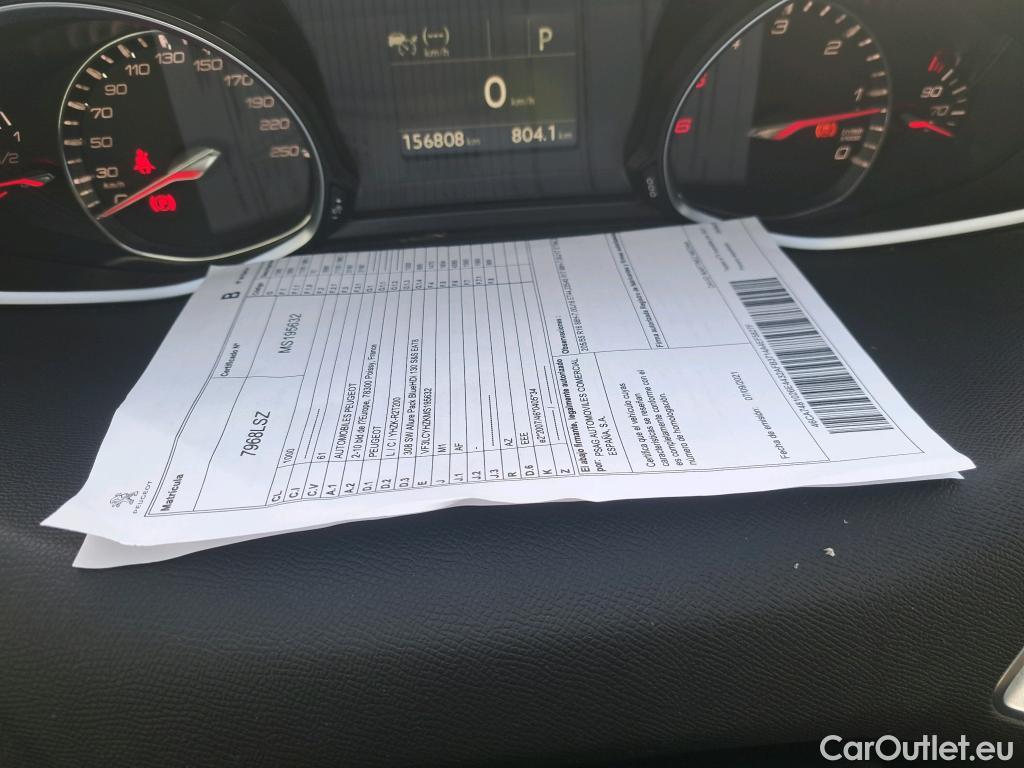  Peugeot  308 PEUGEOT  / 2017 / 5P / familiar SW Allure Pack BlueHDI 130 S&S EAT8 #26