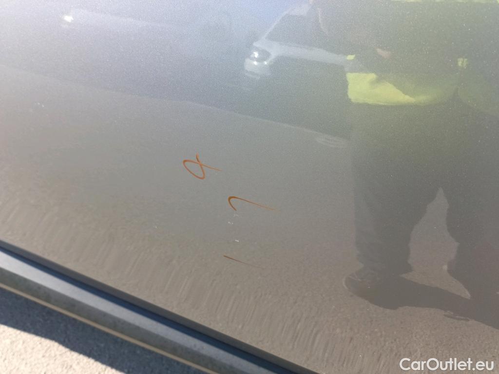  Toyota  C-HR TOYOTA  / 2016 / 5P / todoterreno 1.8 125H Advance (CX) #4