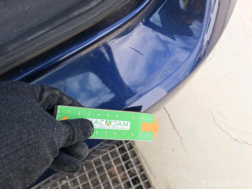  Volkswagen  Golf  VOLKSWAGEN / 2016 / 5P / berlina con portón Ready2Go 1.0 TSI 85kW (115CV) #12