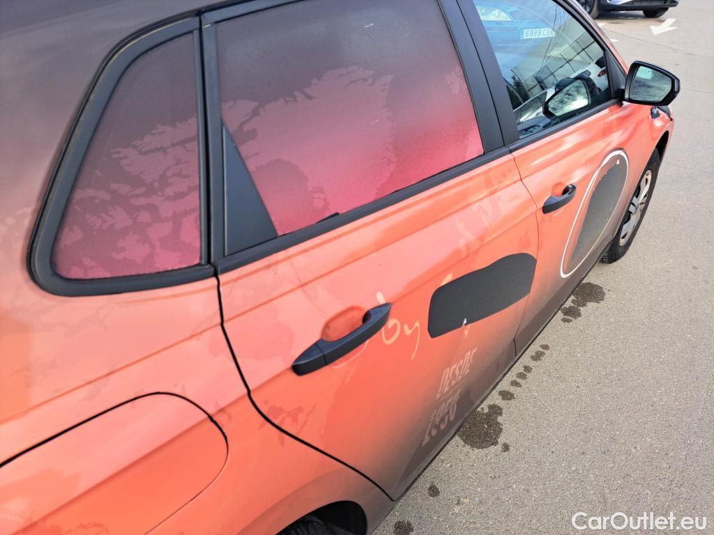  Volkswagen  Polo VOLKSWAGEN  / 2017 / 5P / berlina con portón Edition 1.0 59kW (80CV) #3