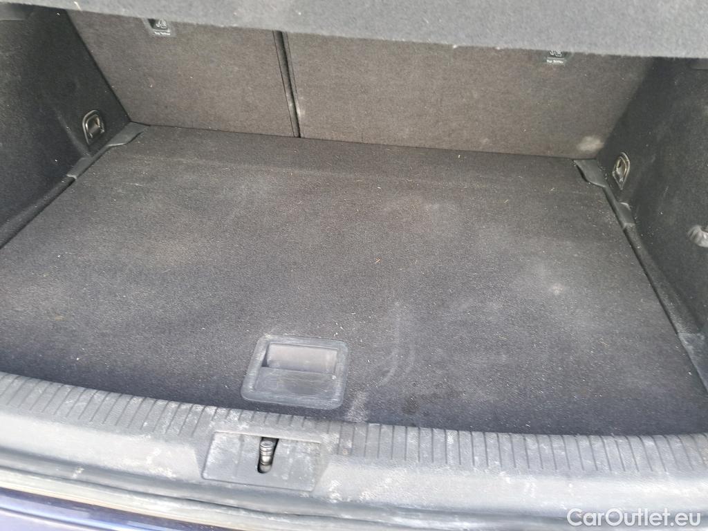  Volkswagen  Golf  VOLKSWAGEN / 2016 / 5P / berlina con portón Ready2Go 1.0 TSI 85kW (115CV) #15