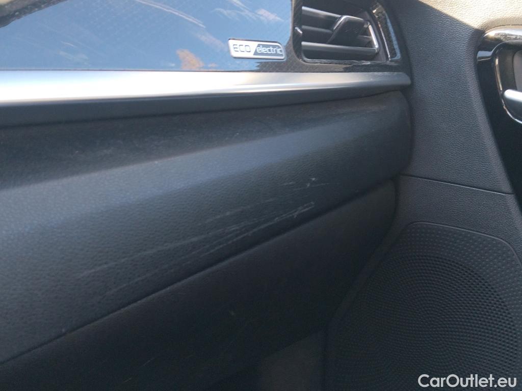  KIA  Niro KIA e- / 2016 / 5P / crossover e- 150kW (204CV) Drive (Long Range) #18