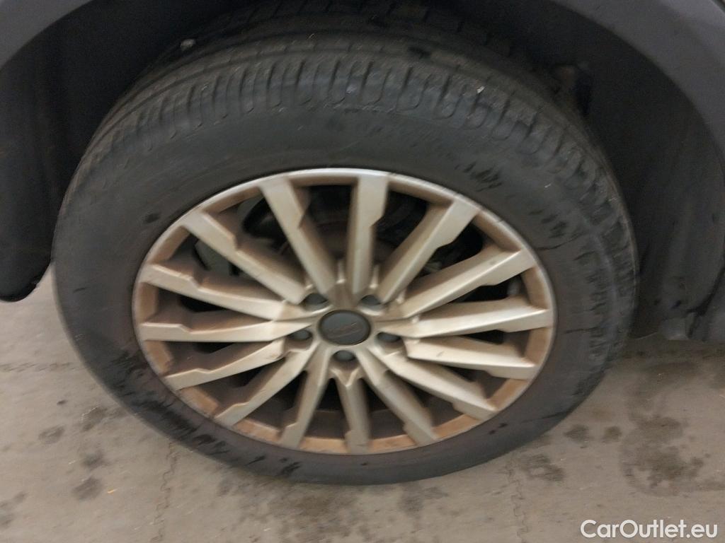  Audi  Q2 AUDI  / 2016 / 5P / todoterreno Design 30 TFSI 85kW (116CV) #3