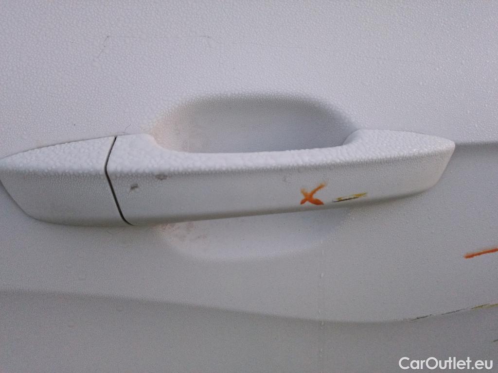  Volkswagen  T-CROSS VOLKSWAGEN  / 2018 / 5P / todoterreno Advance 1.0 TSI 81kW (110CV) DSG (AC3) #27