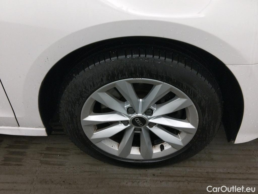  Audi  A3 AUDI  / 2020 / 5P / berlina con portón Sportback 30 TFSI 81kW (110CV) S tronic #13