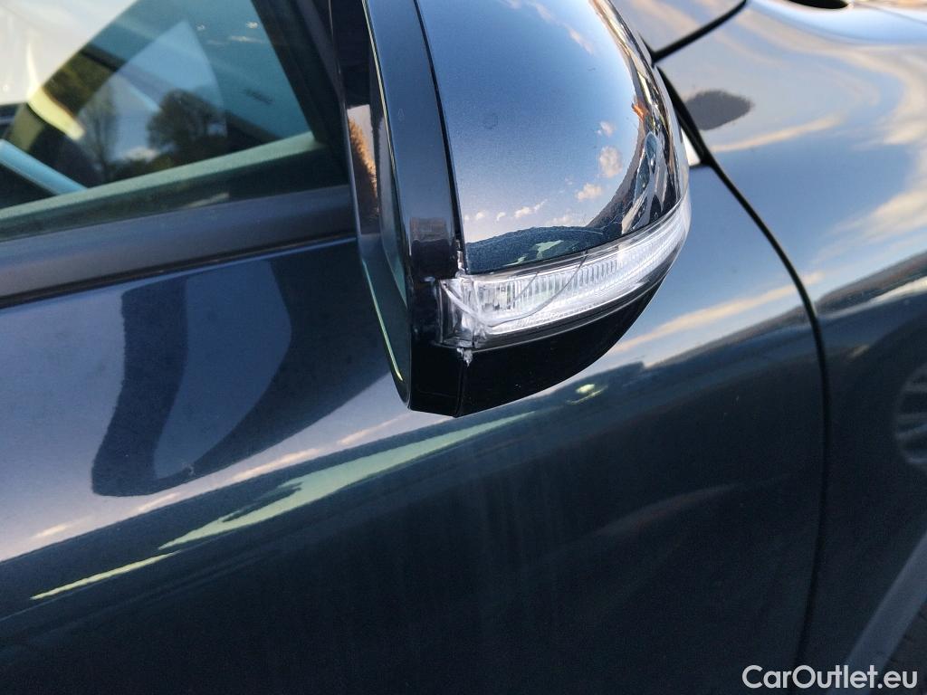  KIA  Niro KIA  1.6 GDi PHEV 104kW (141CV) Drive #27