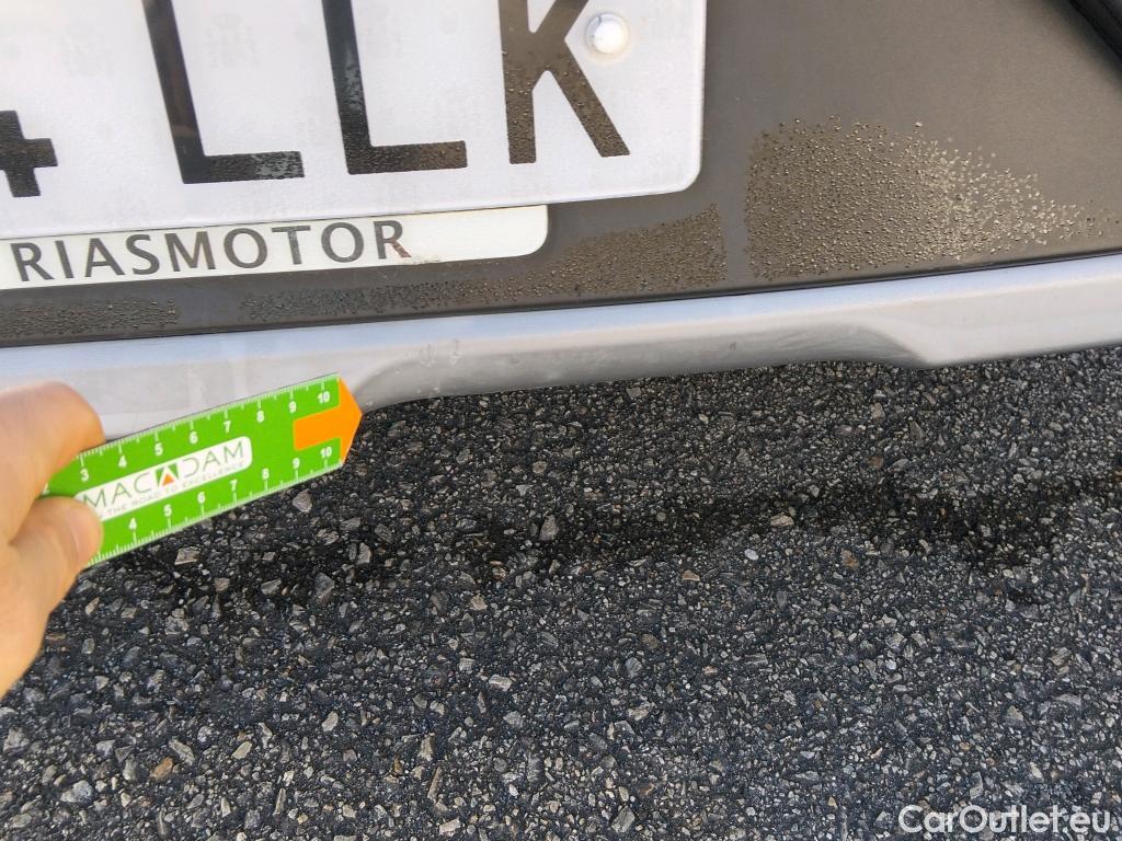  KIA  Niro KIA  / 2019 / 5P / crossover 1.6 GDi HEV 104kW (141CV) Drive #24