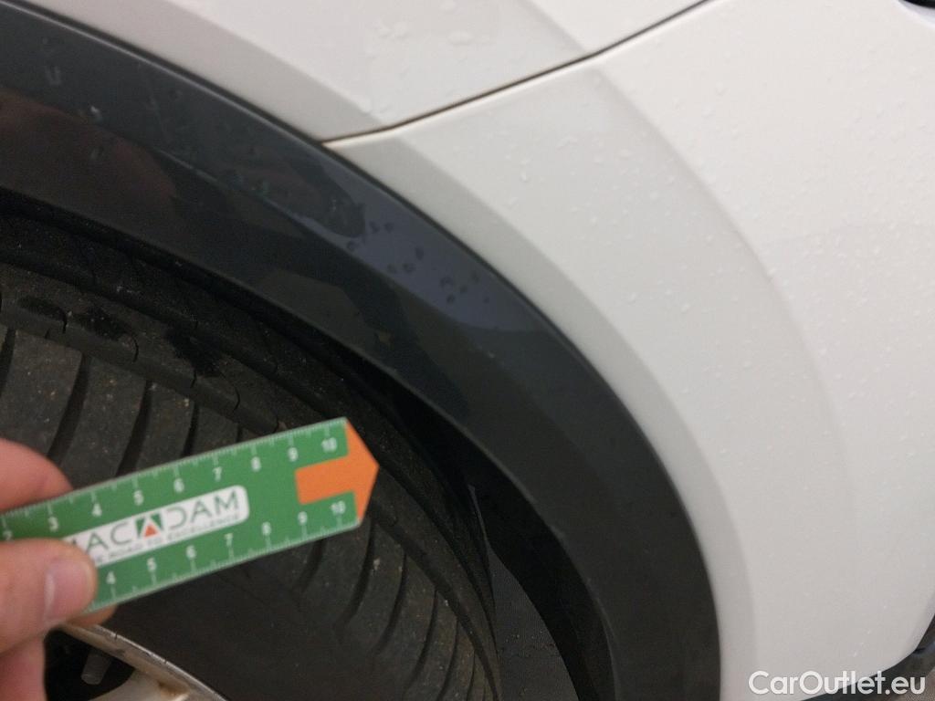  Audi  Q2 AUDI  / 2016 / 5P / todoterreno Design 30 TFSI 85kW (116CV) #6