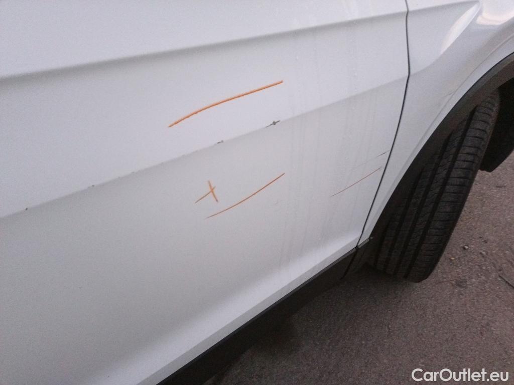  Volkswagen  T-CROSS VOLKSWAGEN  / 2018 / 5P / todoterreno Advance 1.0 TSI 81kW (110CV) DSG (AC3) #3