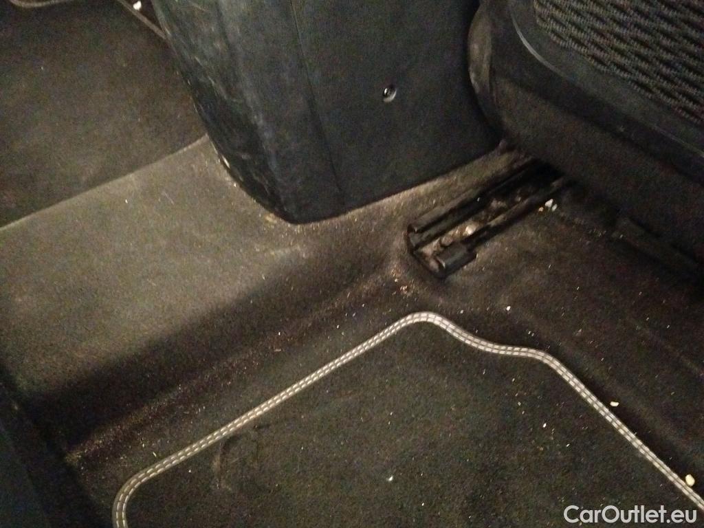  KIA  Niro KIA e- / 2016 / 5P / crossover e- 150kW (204CV) Drive (Long Range) #22