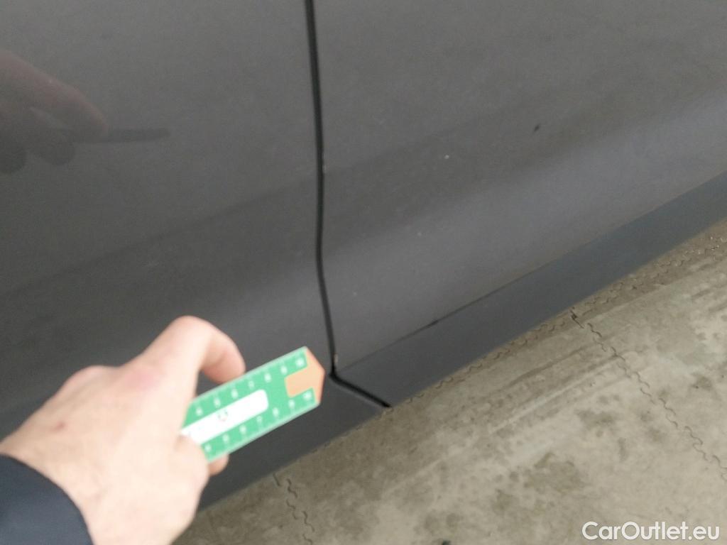  DS  DS7 DS DS 7 Crossback / 2017 / 5P / todoterreno BlueHDi DE 96kW (130CV) Auto. CHIC (AC) #26