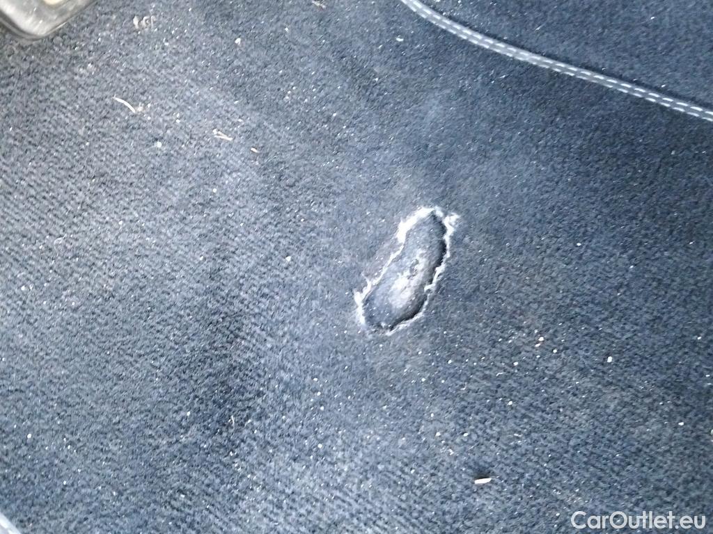  KIA  Niro KIA e- / 2016 / 5P / crossover e- 150kW (204CV) Drive (Long Range) #14