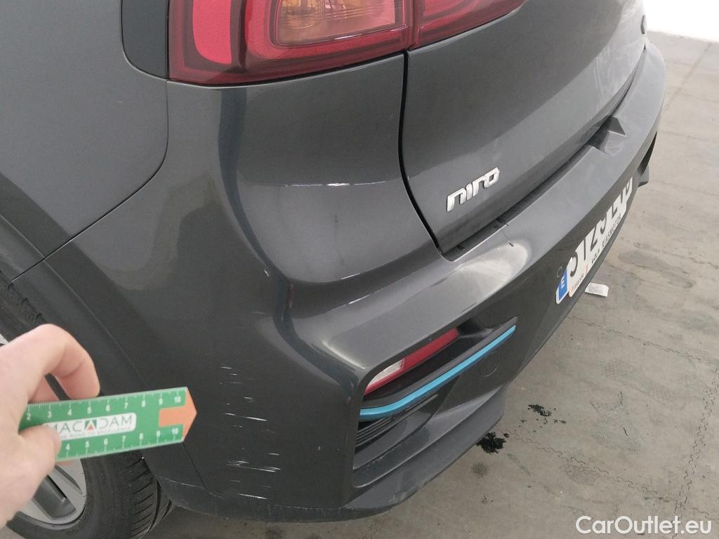  KIA  Niro KIA e- / 2016 / 5P / crossover e- 150kW (204CV) Drive (Long Range) #30