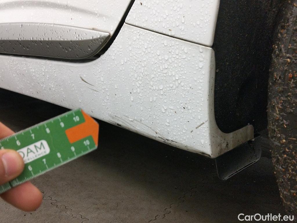  Hyundai   Ioniq HYUNDAI / 2019 / 5P / berlina con portón 1.6 GDI HEV Tecno DCT #8