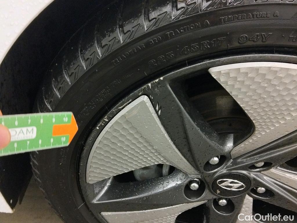  Hyundai   Ioniq HYUNDAI / 2019 / 5P / berlina con portón 1.6 GDI HEV Tecno DCT #4