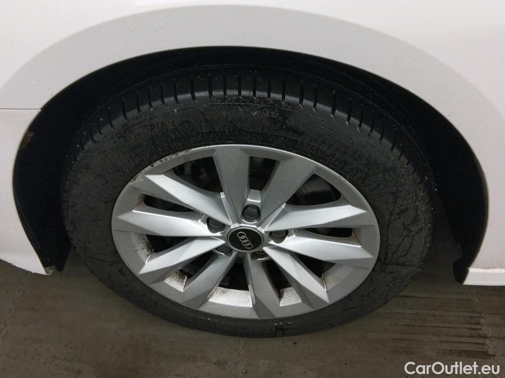  Audi  A3 AUDI  / 2020 / 5P / berlina con portón Sportback 30 TFSI 81kW (110CV) S tronic #11