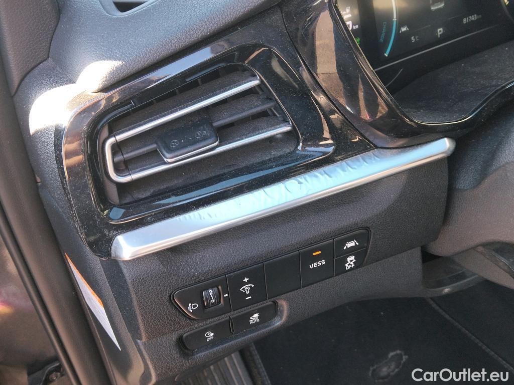  KIA  Niro KIA e- / 2016 / 5P / crossover e- 150kW (204CV) Drive (Long Range) #42