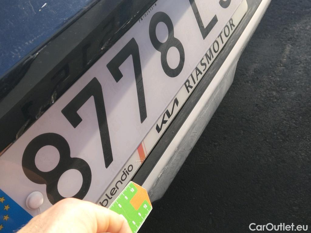  KIA  Niro KIA  1.6 GDi PHEV 104kW (141CV) Drive #20