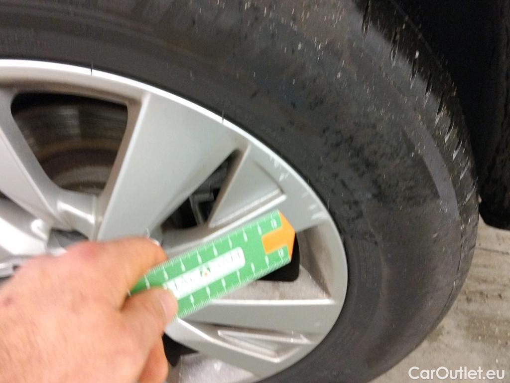  Peugeot  3008 PEUGEOT  / 2020 / 5P / todoterreno 1.5 BlueHDi 96kW (130CV) S&S Active Pack #14