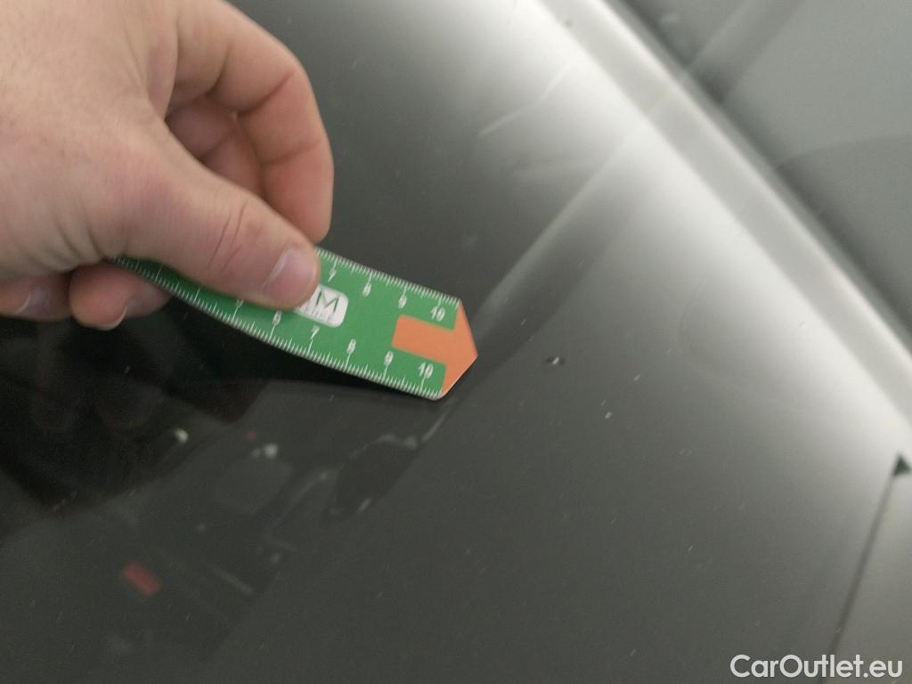  Mercedes  A-Klasse MERCEDES-BENZ Clase A / 2018 / 4P / sedán Sedán A 250 e #3