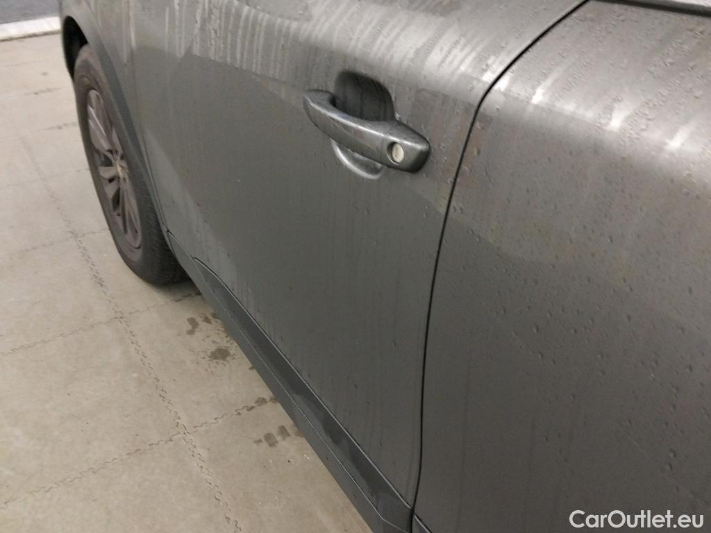  Peugeot  2008 PEUGEOT  / 2019 / 5P / todoterreno Active Pack BlueHDI 81kW (110CV) #3