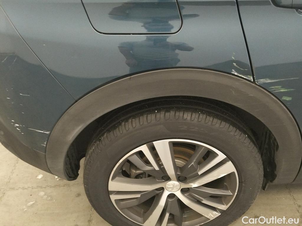  Peugeot  3008  Allure Pack 1.5 HDi 130CV AT8 E6d #37