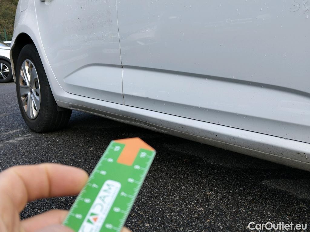  Renault  Megane RENAULT Mégane / 2015 / 5P / berlina con portón Life Blue dCi 70kW (95CV) #8