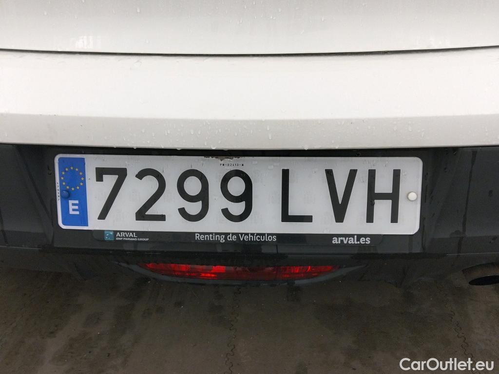  Peugeot  208 PEUGEOT  / 2019 / 5P / berlina con portón BlueHDi 73kW (100CV) Active #13