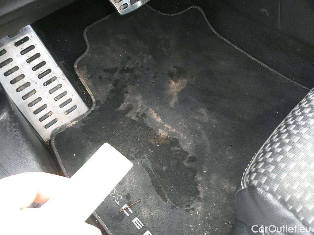  KIA  XCeed KIA  / 2019 / 5P / todoterreno 1.6 GDi PHEV 104kW (141CV) eTech #47