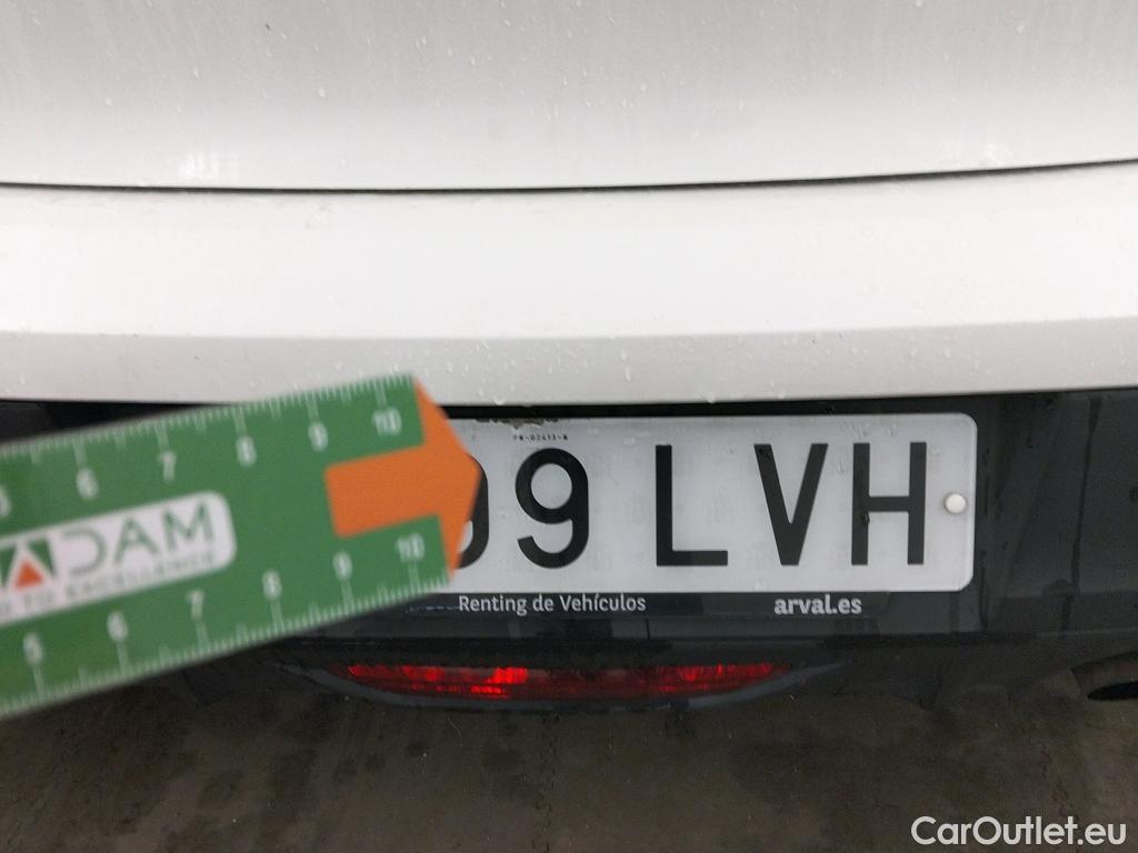  Peugeot  208 PEUGEOT  / 2019 / 5P / berlina con portón BlueHDi 73kW (100CV) Active #14