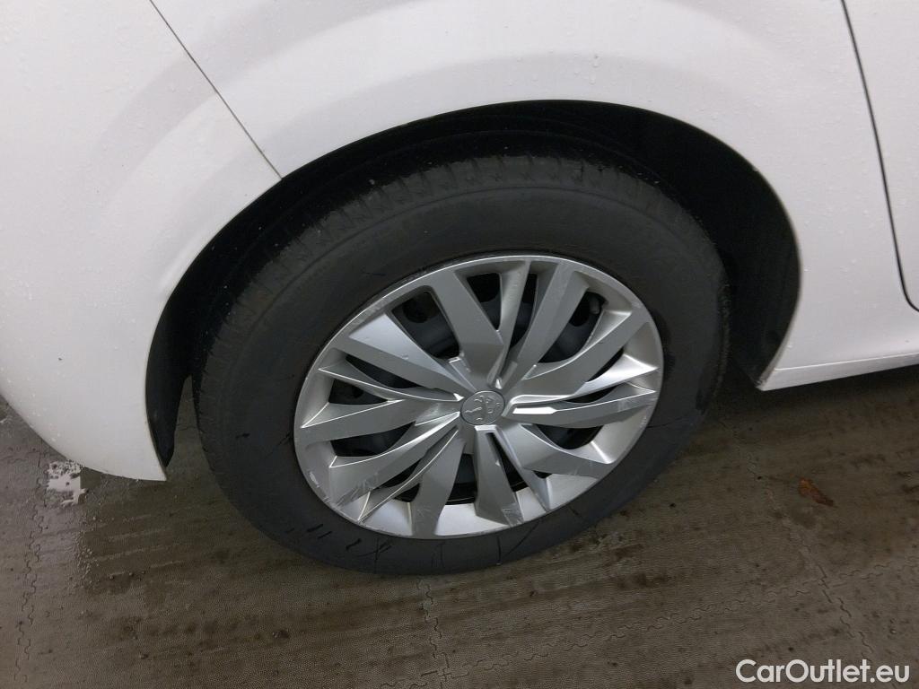  Peugeot  208 PEUGEOT  / 2019 / 5P / berlina con portón BlueHDi 73kW (100CV) Active #11