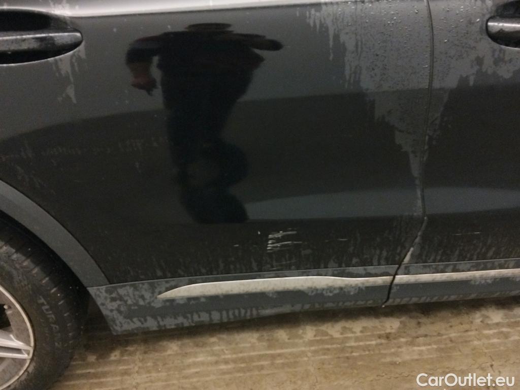  Mercedes  GLA MERCEDES-BENZ  / 2020 / 5P / todoterreno  200 D #1