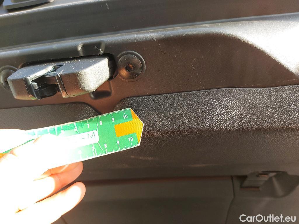  Opel   Grandland X OPEL Grandland / 2021 / 5P / todoterreno 1.5 CDTi Business Edition Auto #18