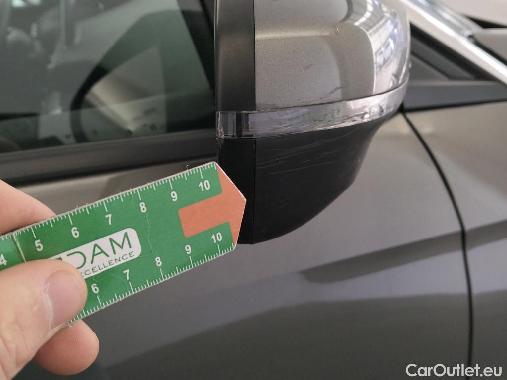  Peugeot  3008 PEUGEOT  / 2016 / 5P / todoterreno 1.5L BlueHDi 96kW (130CV) S&S Active (AC2) #29