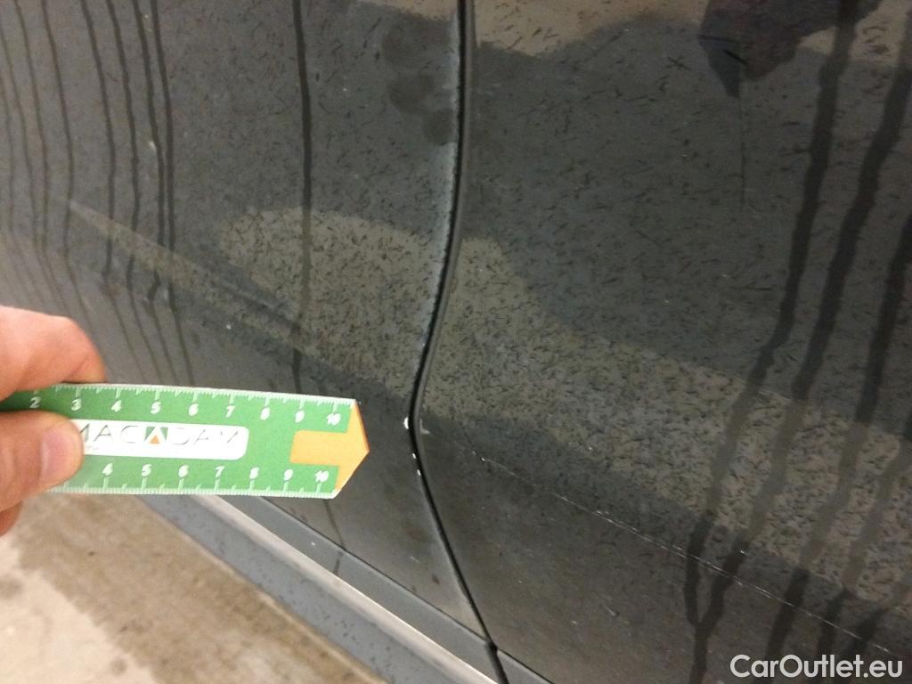  Mercedes  GLA MERCEDES-BENZ  / 2020 / 5P / todoterreno  200 D #27