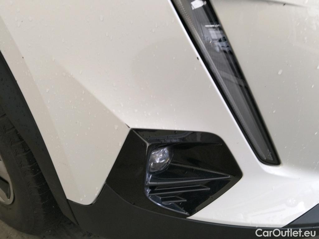  Peugeot  2008 PEUGEOT  / 2019 / 5P / todoterreno Active Puretech 100 S&S BVM6 #12