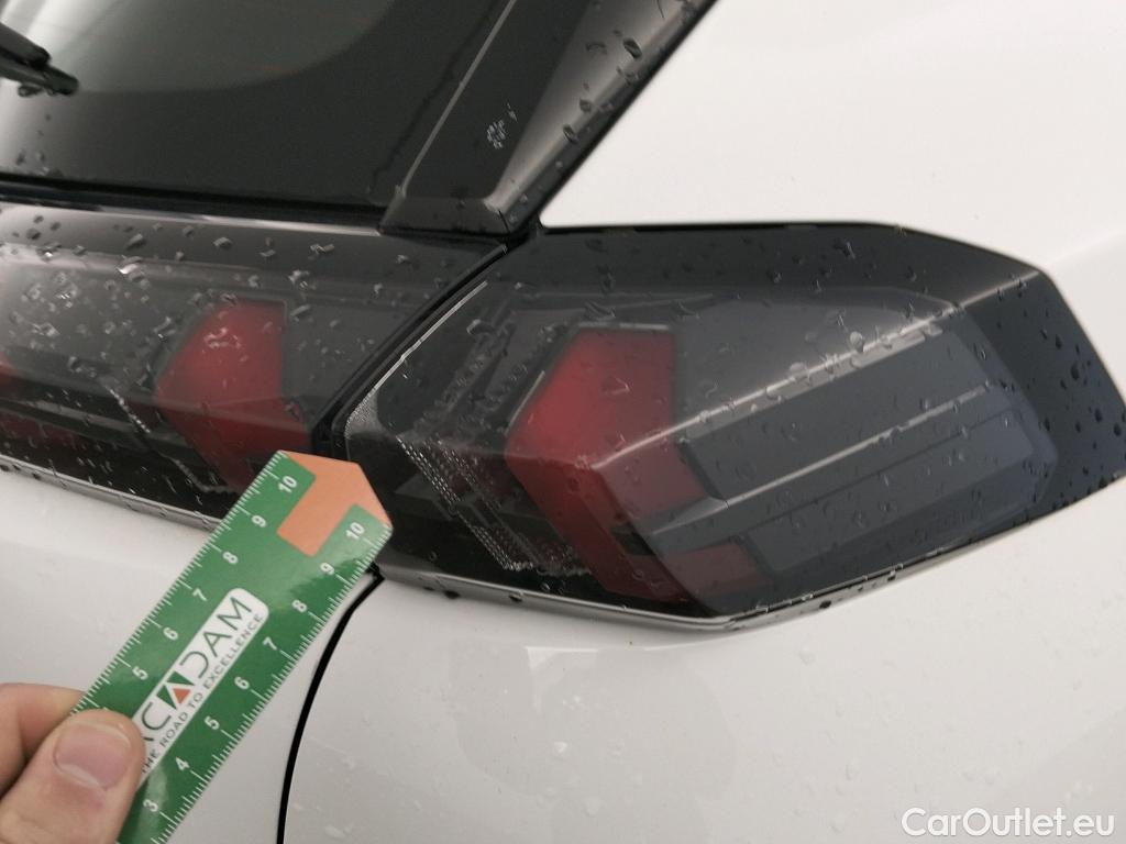  Peugeot  2008 PEUGEOT  / 2019 / 5P / todoterreno Active Puretech 100 S&S BVM6 #4